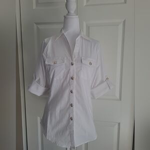 NY Collection White Adjustable Sleev V-Neck Button Down Sz M NWT